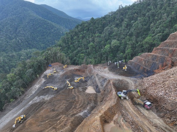 Tembus Medan Ekstrem, Kementerian PU Kebut Proyek Jalan Trans Papua Segmen Mamberamo–Elelim