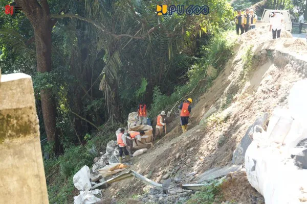 Menteri Dody Kaji Pembangunan Trase Baru Pasca Tinjauan Penanganan Longsor di Kelok 44 Agam