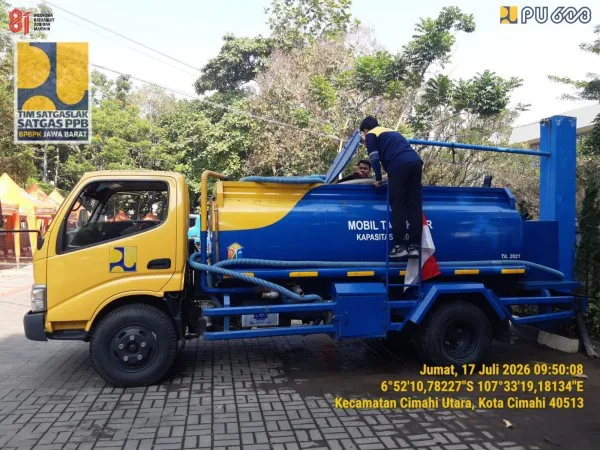 Kementerian PU Dukung Status Siaga Darurat, Salurkan Air Bersih untuk Warga Terdampak Kekeringan di Cimahi