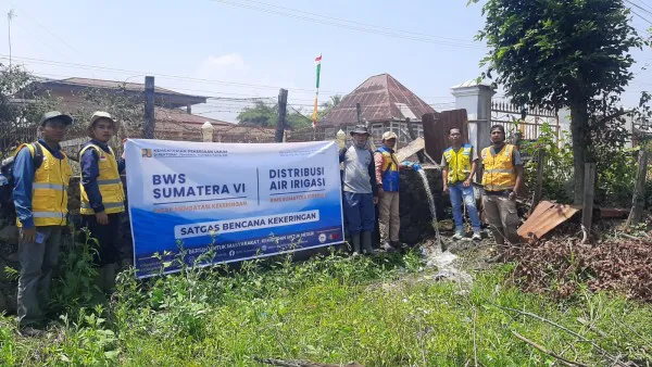 Kementerian PU Alirkan Air Irigasi Ke Persawahan Terdampak Kekeringan di Kota Sungai Penuh