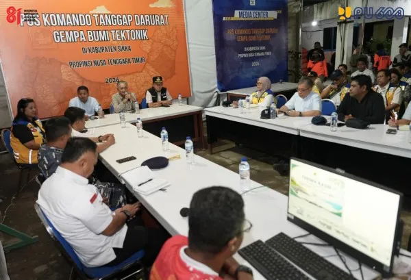 Tiba di Sikka, Menteri Dody: Pemulihan Konektivitas Menjadi Salah Satu Prioritas Penanganan Pasca Gempa