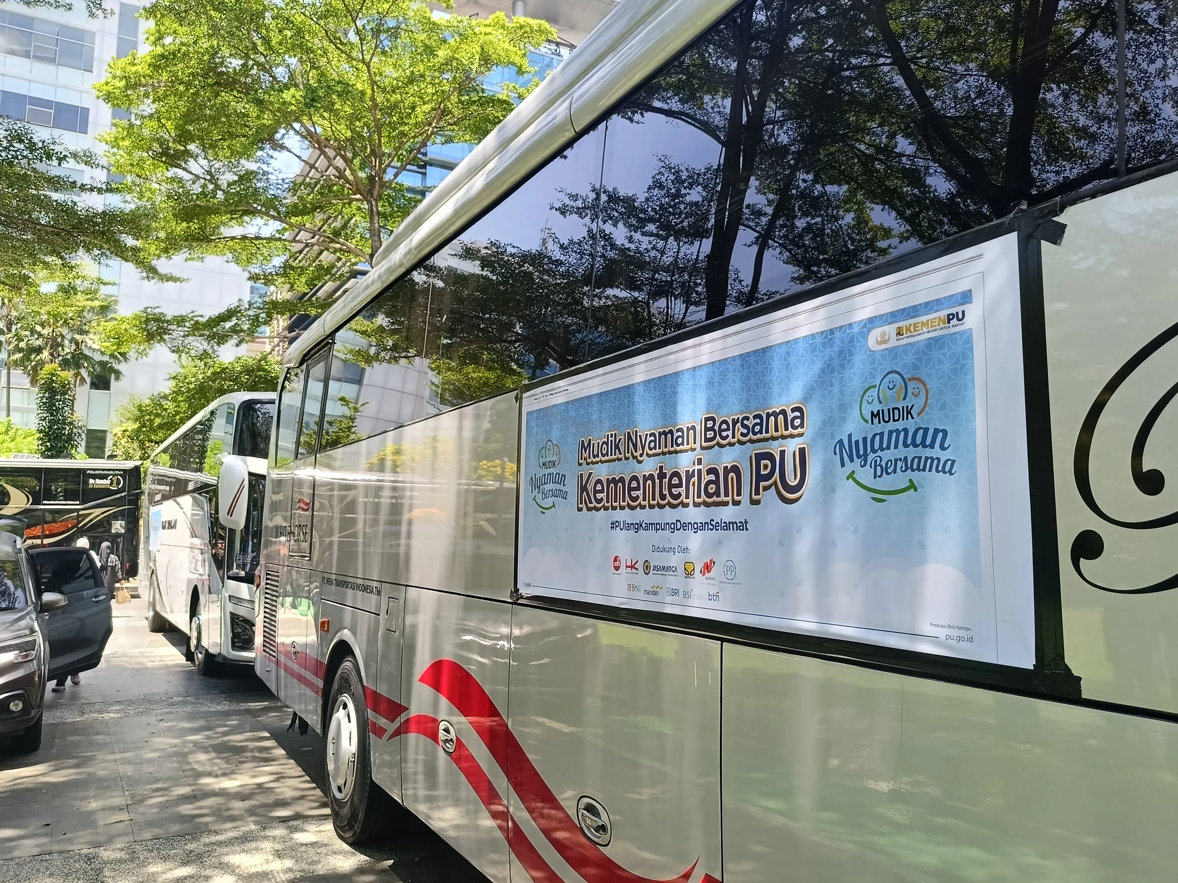 Mudik Bersama Kementerian PU 2026: 300 Pemudik Berangkat Menuju Kampung Halaman dengan 15 Armada Bus