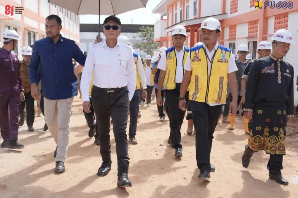 Menteri Dody Dorong Percepatan Penyelesaian Sekolah Rakyat Kuantan Singingi, Pastikan Siswa Belajar Aman dan Nyaman
