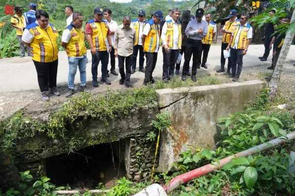 Tinjau Longsor di Nias, Menteri Dody: Tangani Secara Komprehensif Agar Tidak Berulang