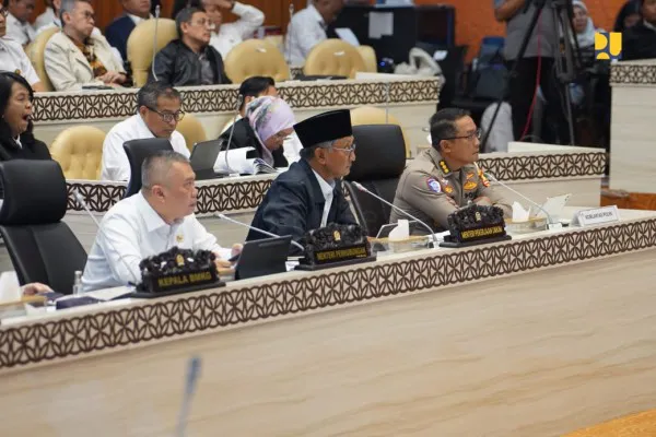 Raker Persiapan Mudik Lebaran 2025, Menteri PU Pastikan Kesiapan Infrastruktur Jalan